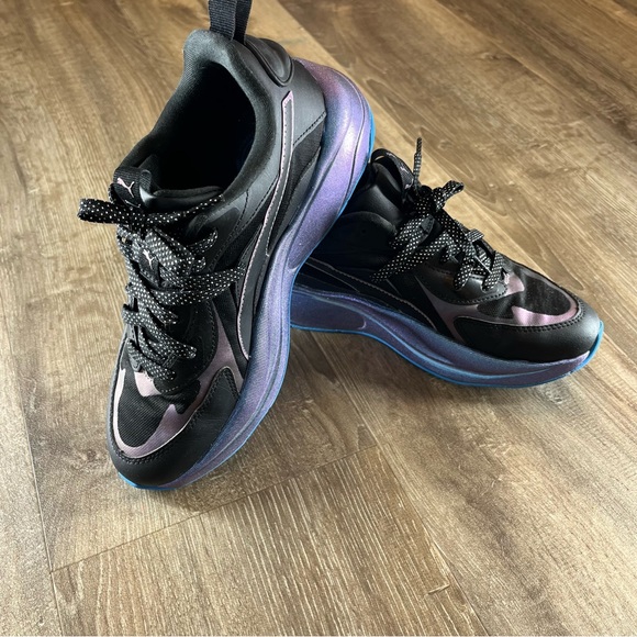 RS-Curve Lightsense Women's Sneakers
Black Purple Athletic size 8 - Picture 2 of 8